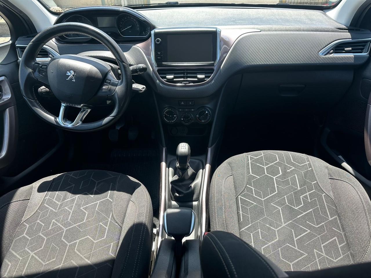 Peugeot 2008 BlueHDi 120 S&S Allure