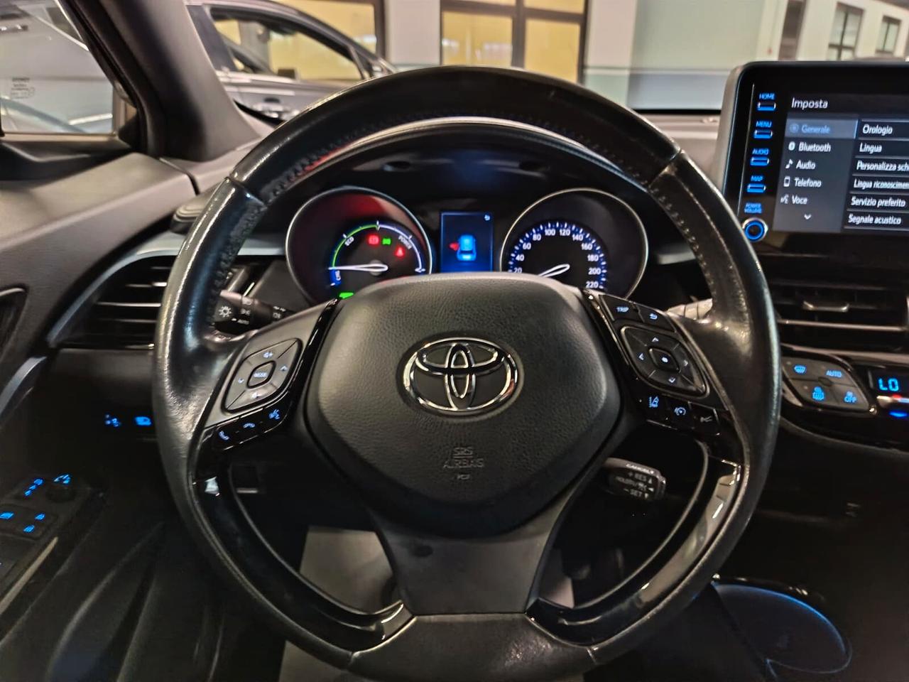 Toyota C-HR 1.8 Hybrid E-CVT Trend