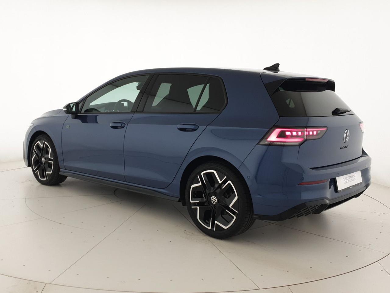 Volkswagen Golf 2.0 tdi r-line plus 150cv dsg