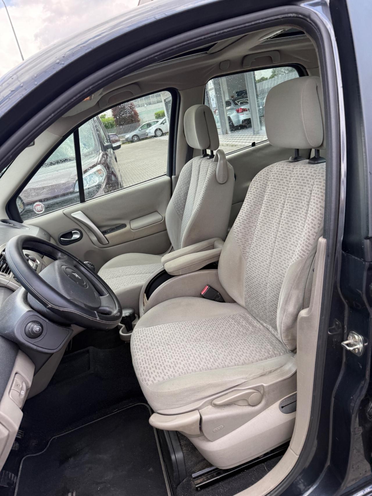 Renault Scenic Scénic 1.5 dCi/105CV Serie Speciale Exception