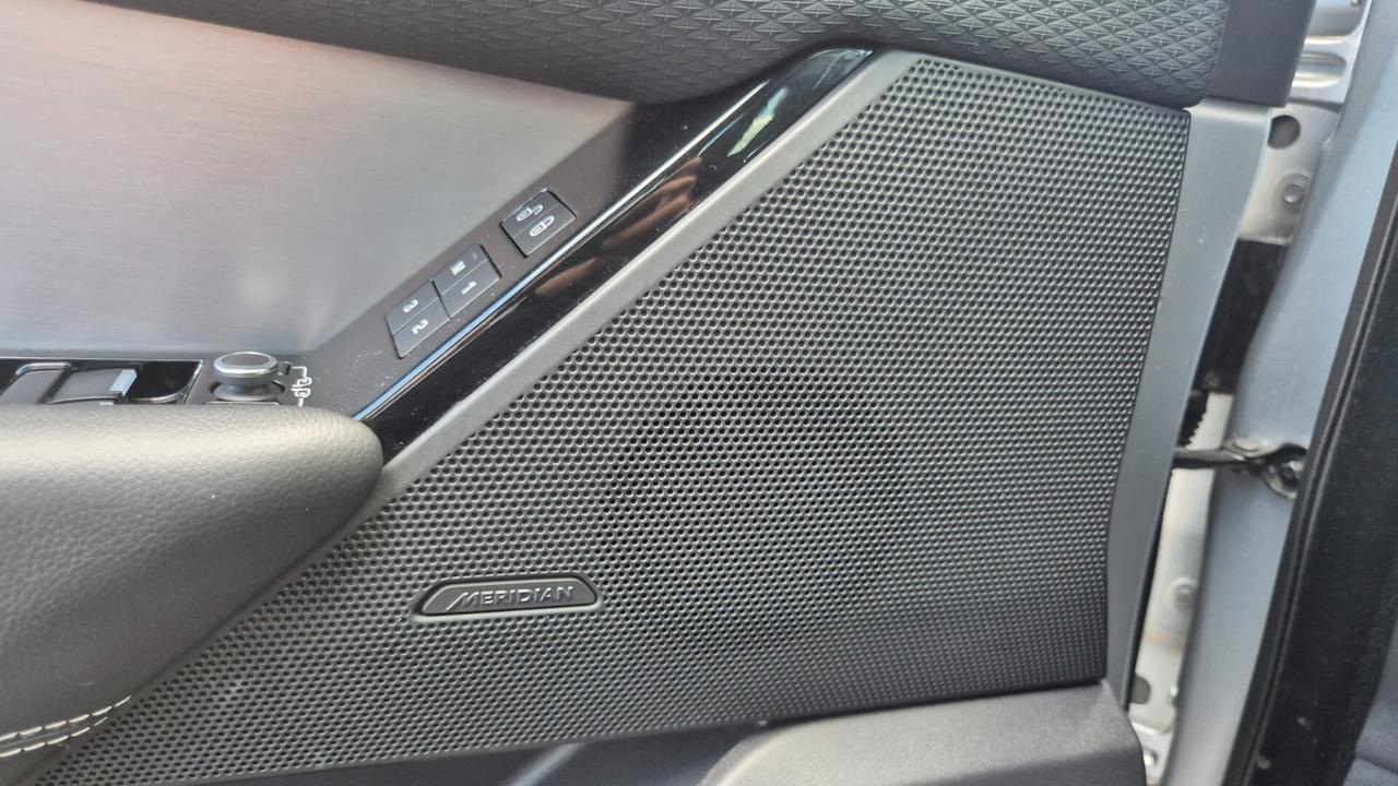 Land Rover Range Rover Velar Range Rover Velar 2.0D I4 240 CV R-Dynamic SE