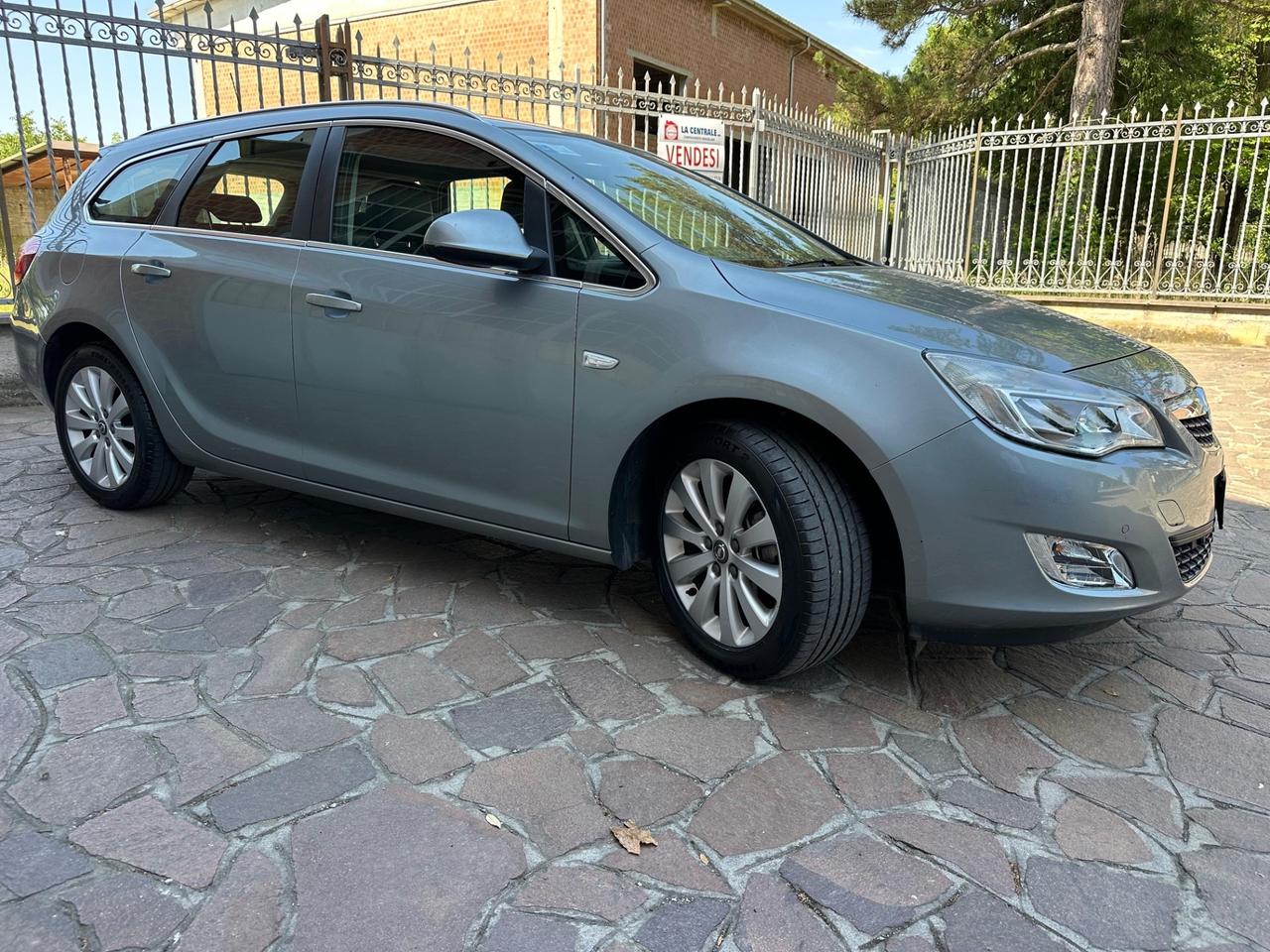 Opel Astra 1.7 CDTI 110CV Sports Tourer Cosmo