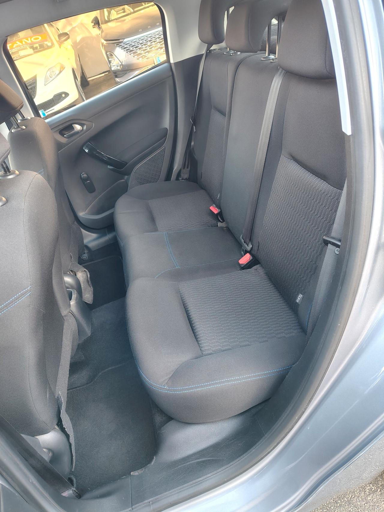 Peugeot 208 PureTech 82 Stop&Start 5 porte Signature