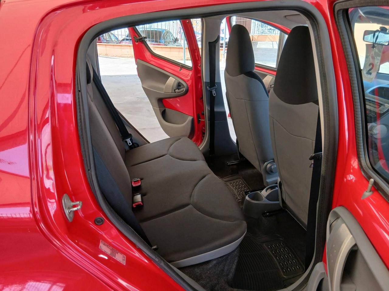 TOYOTA Aygo 1.0b 5p soli km114000 full 05