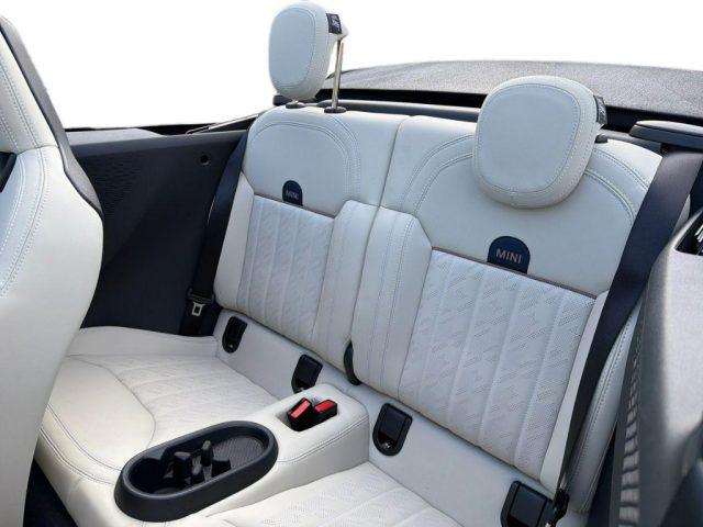 MINI Cooper S Cabrio Cooper S Favoured Cabrio