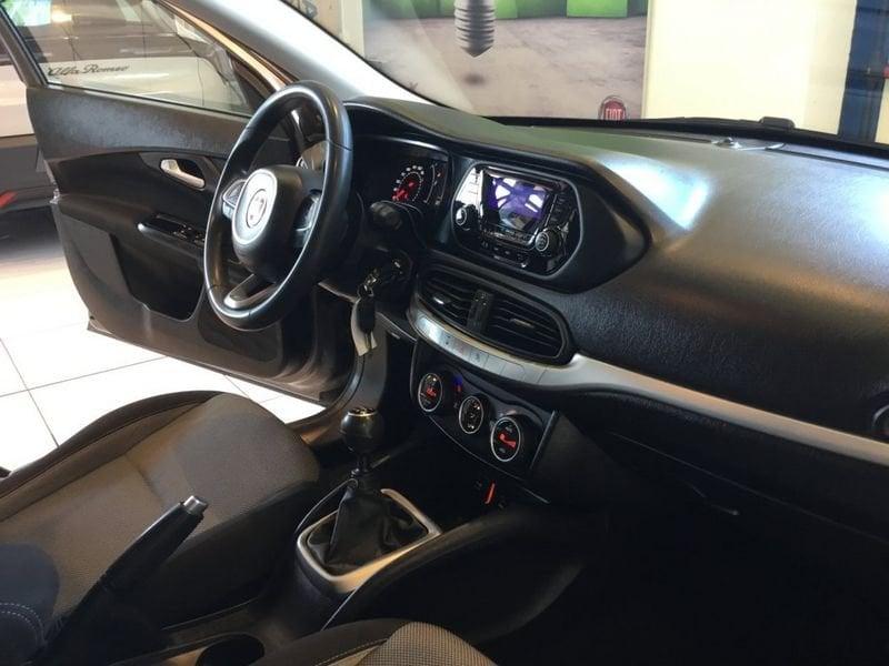 FIAT Tipo 1.4 95cv Easy