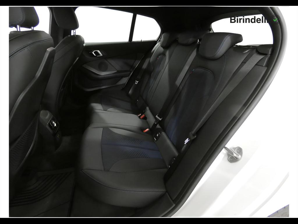 BMW Serie 1 (F40) - 118d 5p. Msport