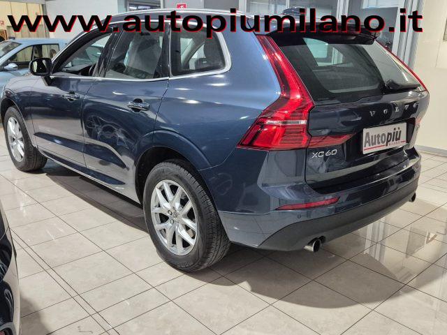 VOLVO XC60 B4 Geartronic Momentum Pro