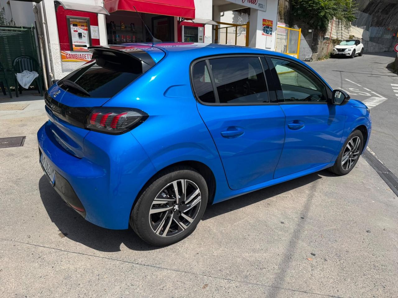 Peugeot 208 Allure Pack 100 CV 2023