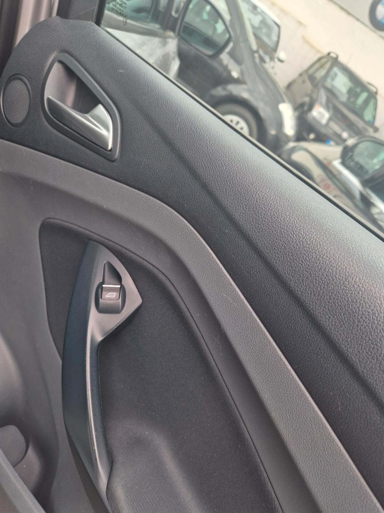 Ford C-Max 1.6 TDCi 115CV Plus