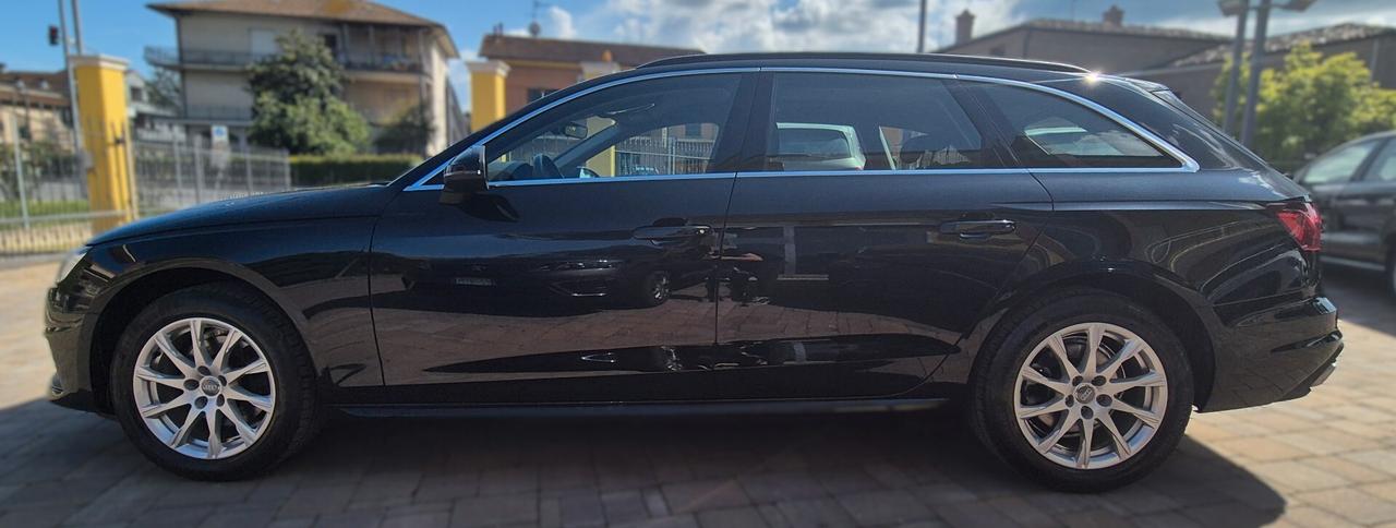 Audi A4 Avant 40 g-tron S tronic Business Advanced