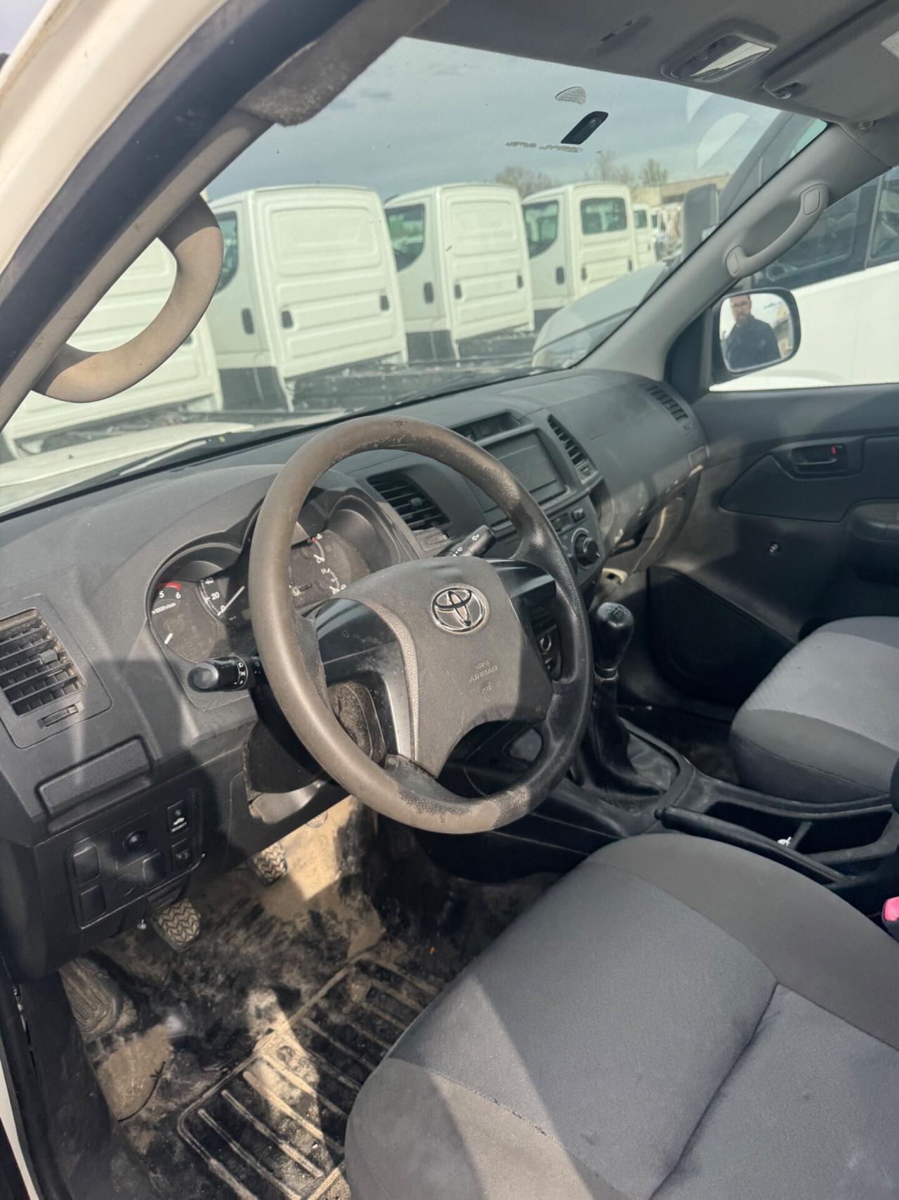 Toyota Hylux anno 2015 cc 2.5 diesel