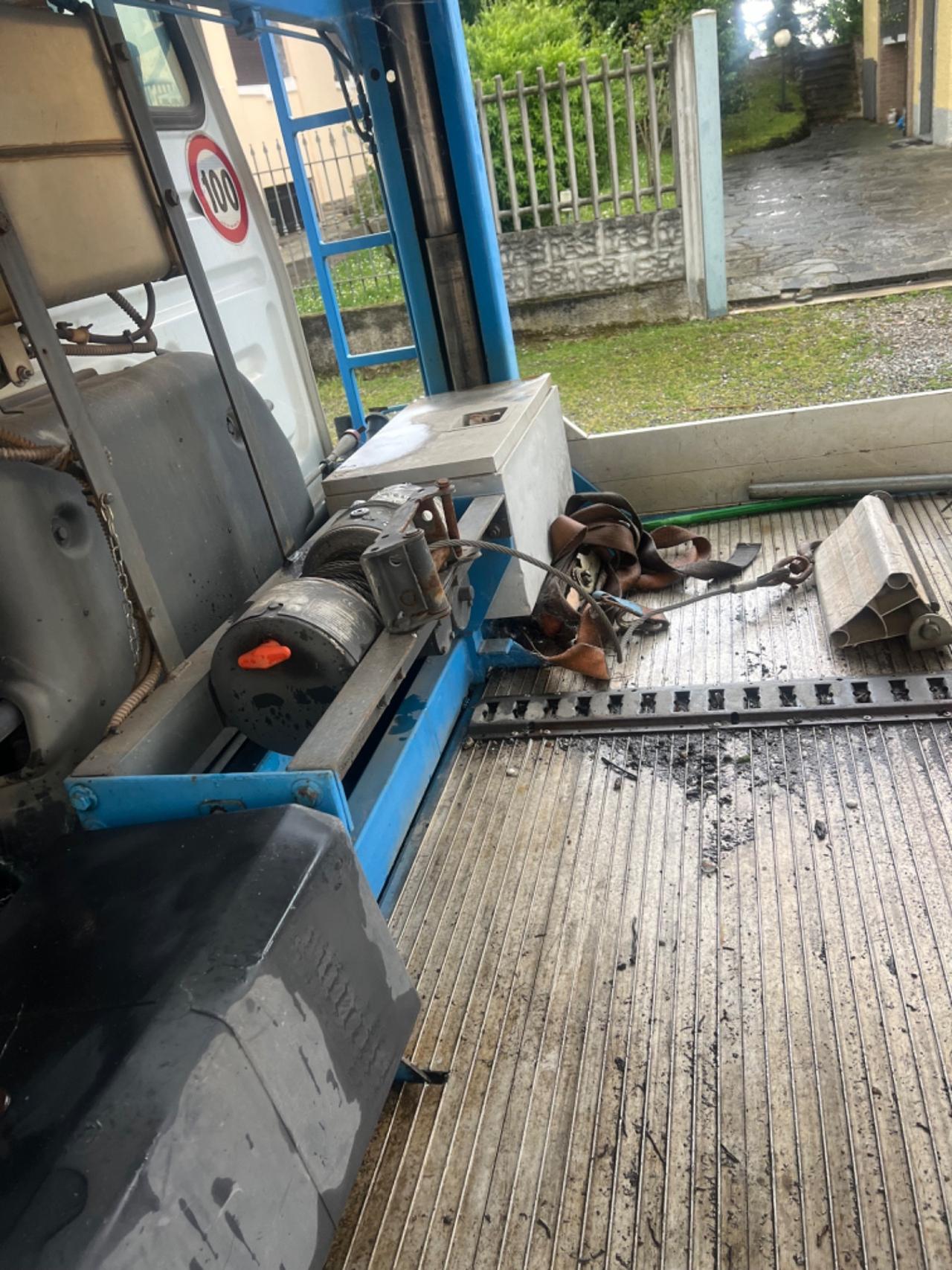 Bisarca Renault 3 Posti Perfettamente Funzionante Revisionata