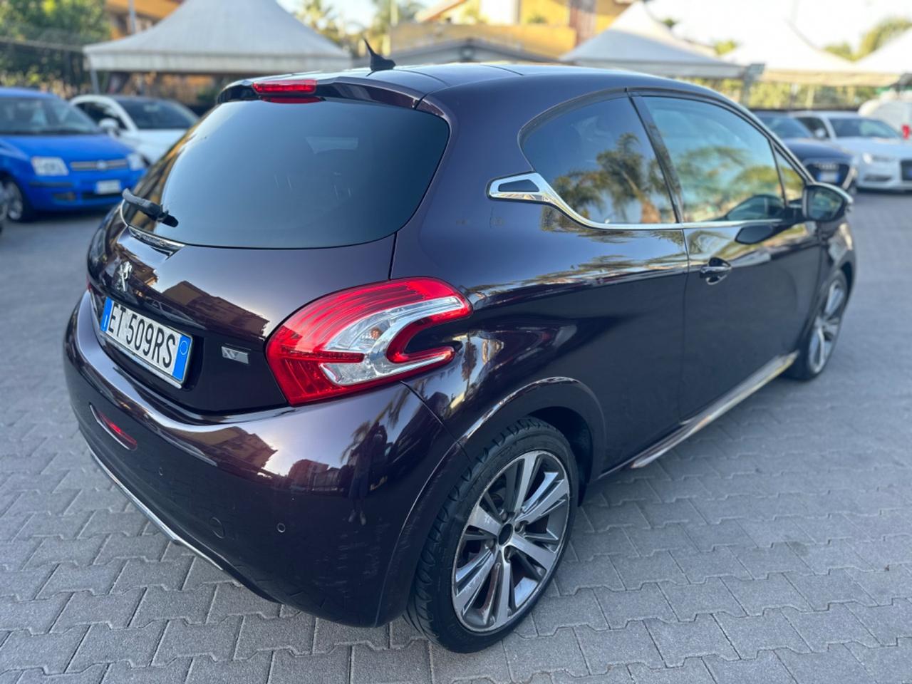 Peugeot 208 1.6 e-HDi 115 CV Stop&Start 3 porte XY