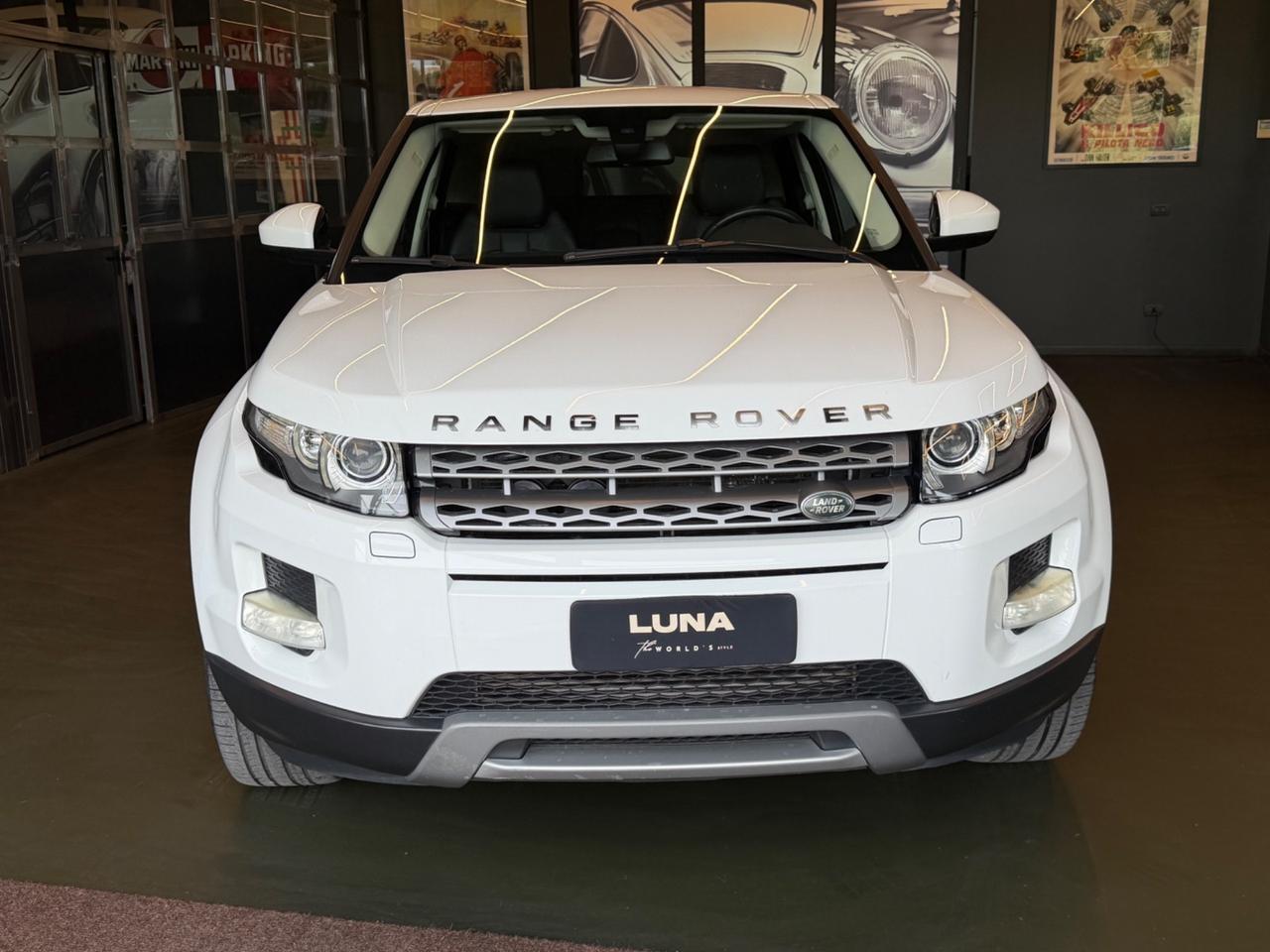 Land Rover Range Evoque 2.2 TD4 5p. Pure