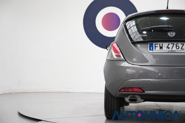 LANCIA Ypsilon 1.2 69 CV 5 PORTE S&S GOLD NEOPATENTATI