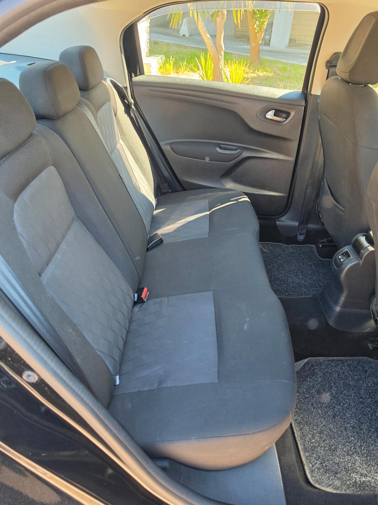 Citroen C-Elysee BlueHDi 100 Shine