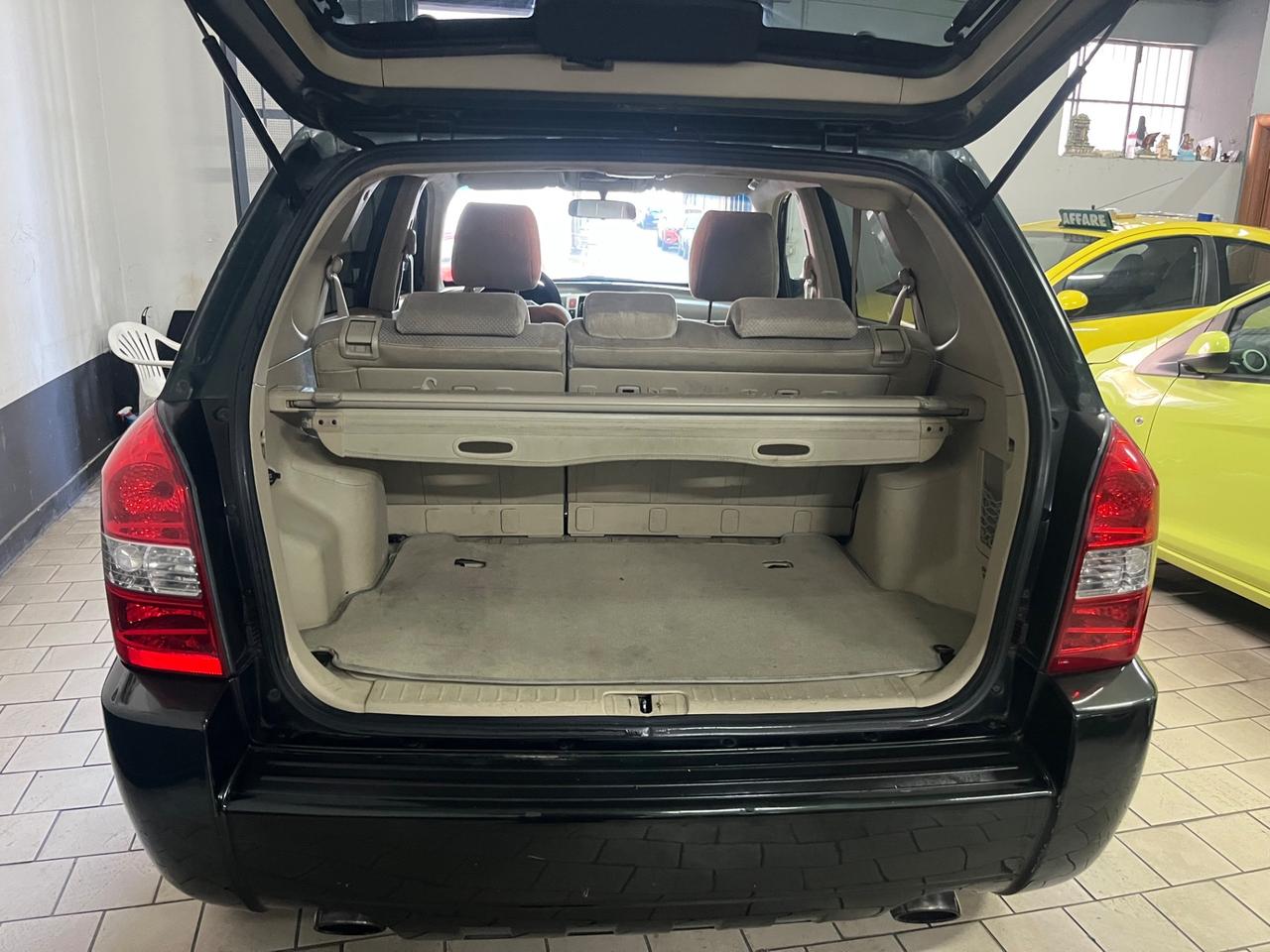 Hyundai Tucson 2.0 CRDi 4wd optional