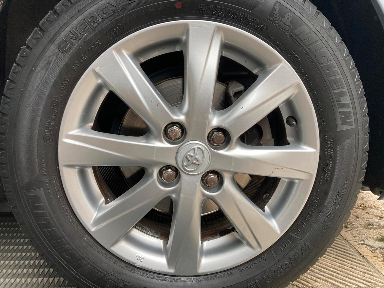 Toyota Yaris 1.0 - 100000km! - 2012