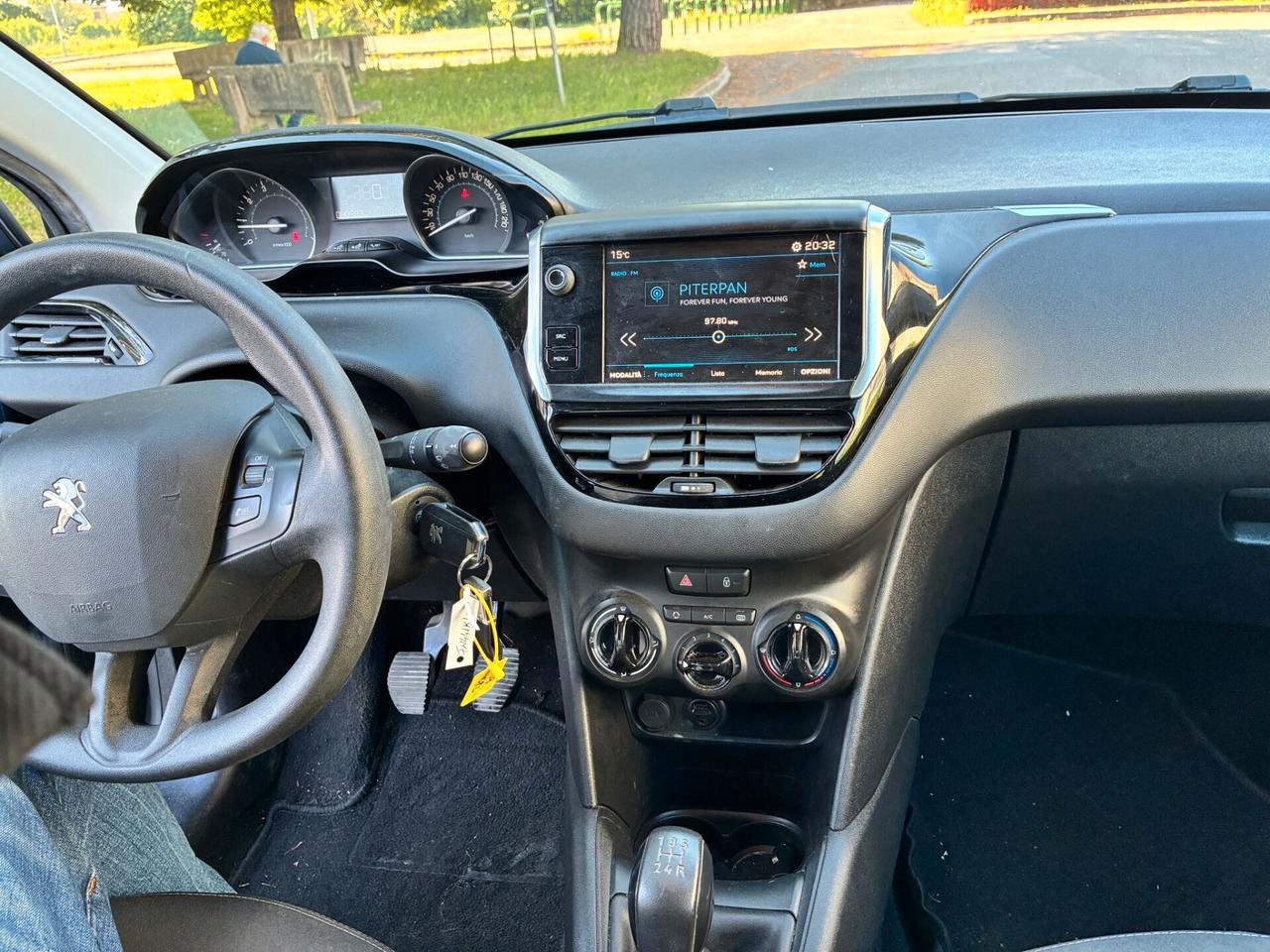 Peugeot 208 PureTech 82 5p. GPL Active