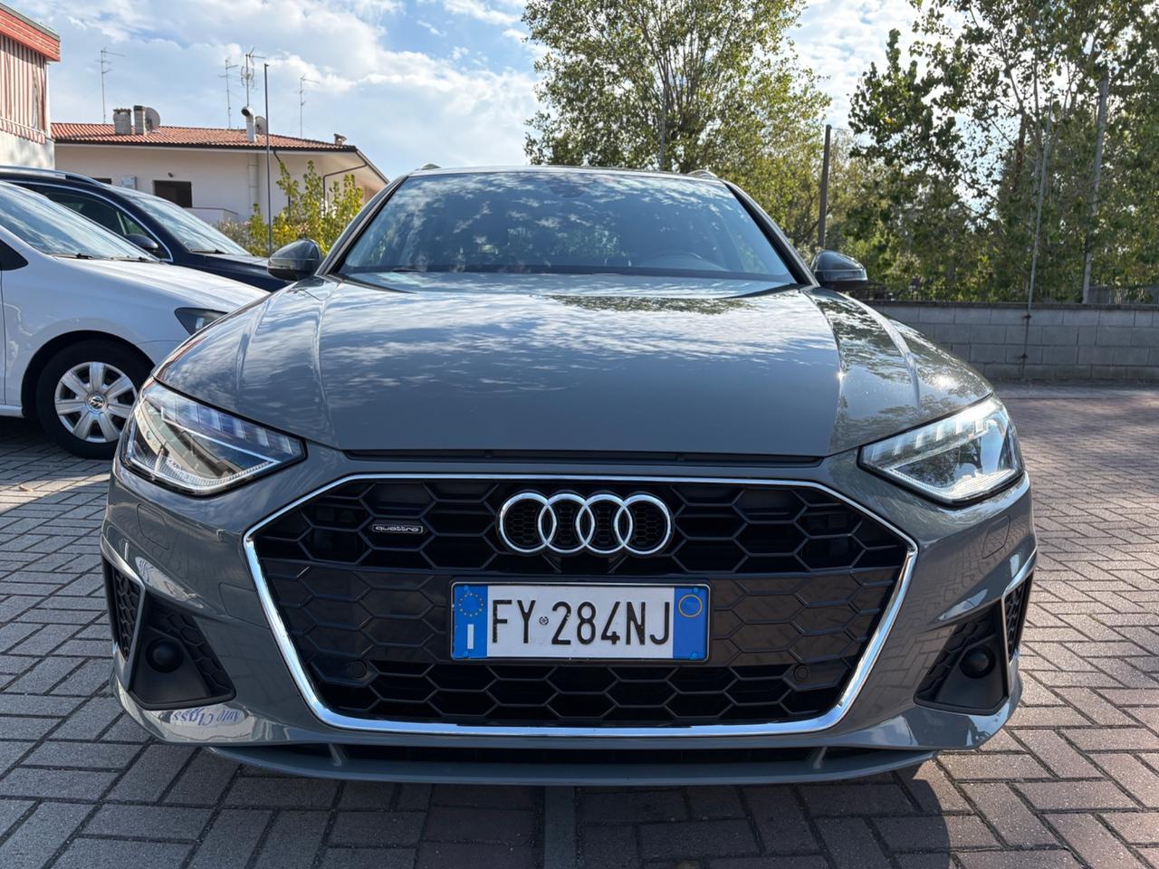 Audi A4 Avant 40 TDI quattro S tronic S-Line