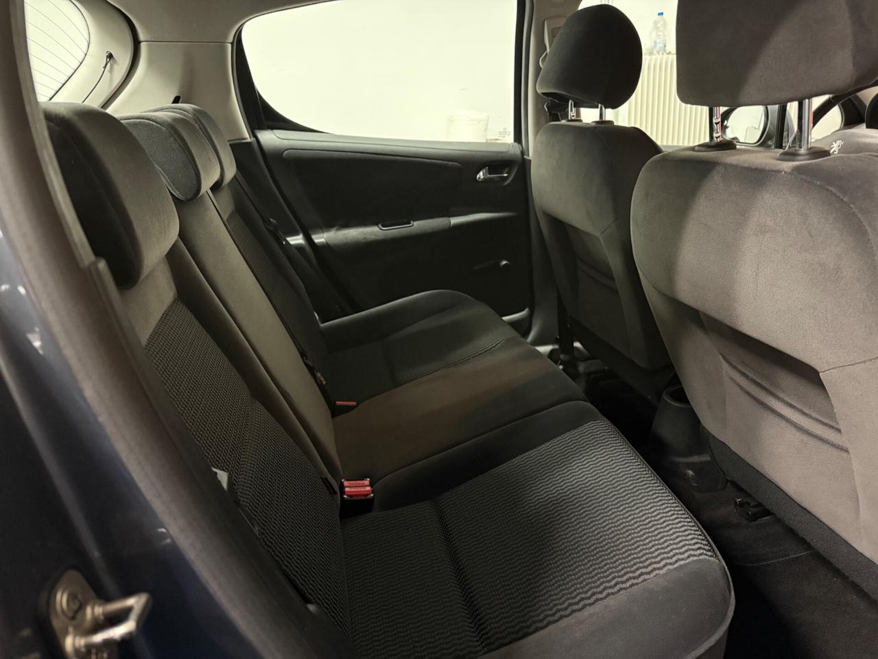 PEUGEOT 207 1.4 88CV 5p. XT NEOPATENTATI SOLI 79 MILA KM