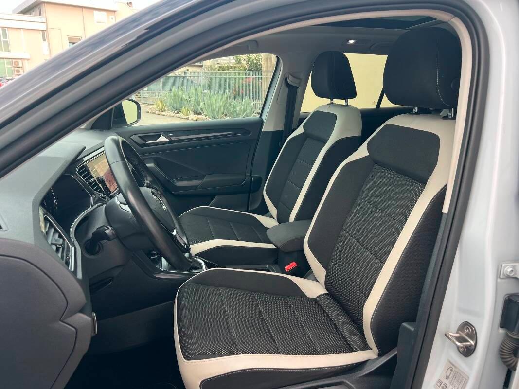 Volkswagen T-Roc 1.5 tsi Advanced dsg