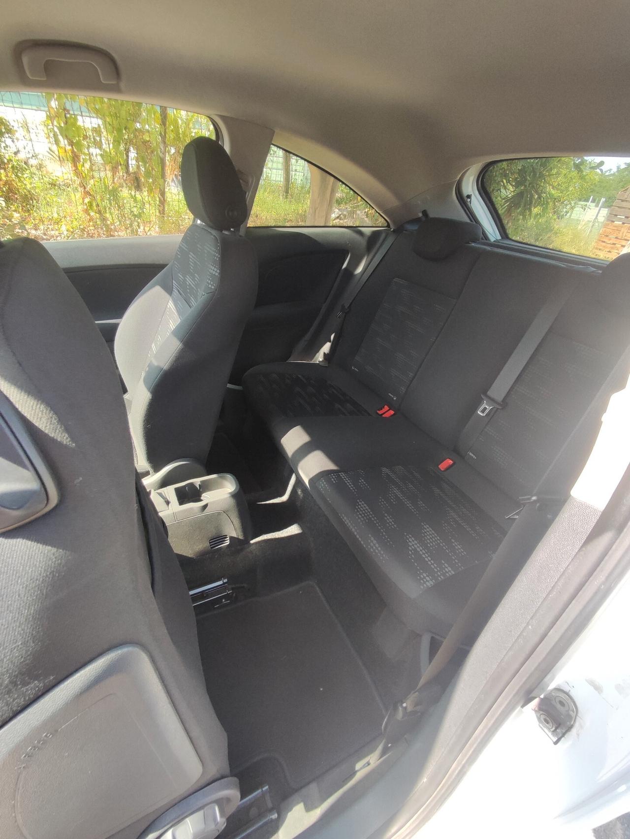 Opel Corsa 1.2 3 porte Club