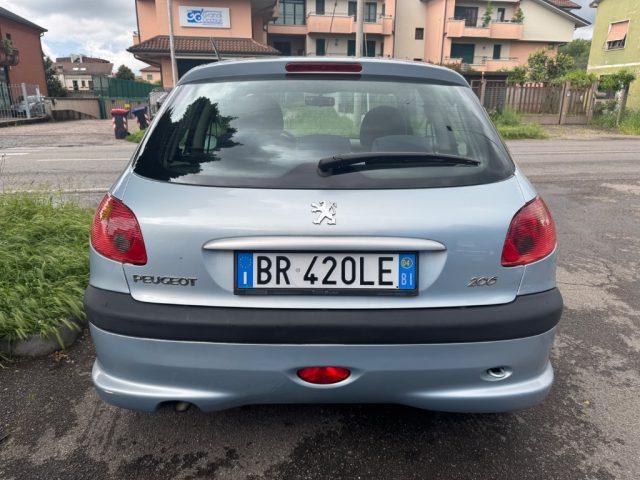 PEUGEOT 206 1.1 3p. XT