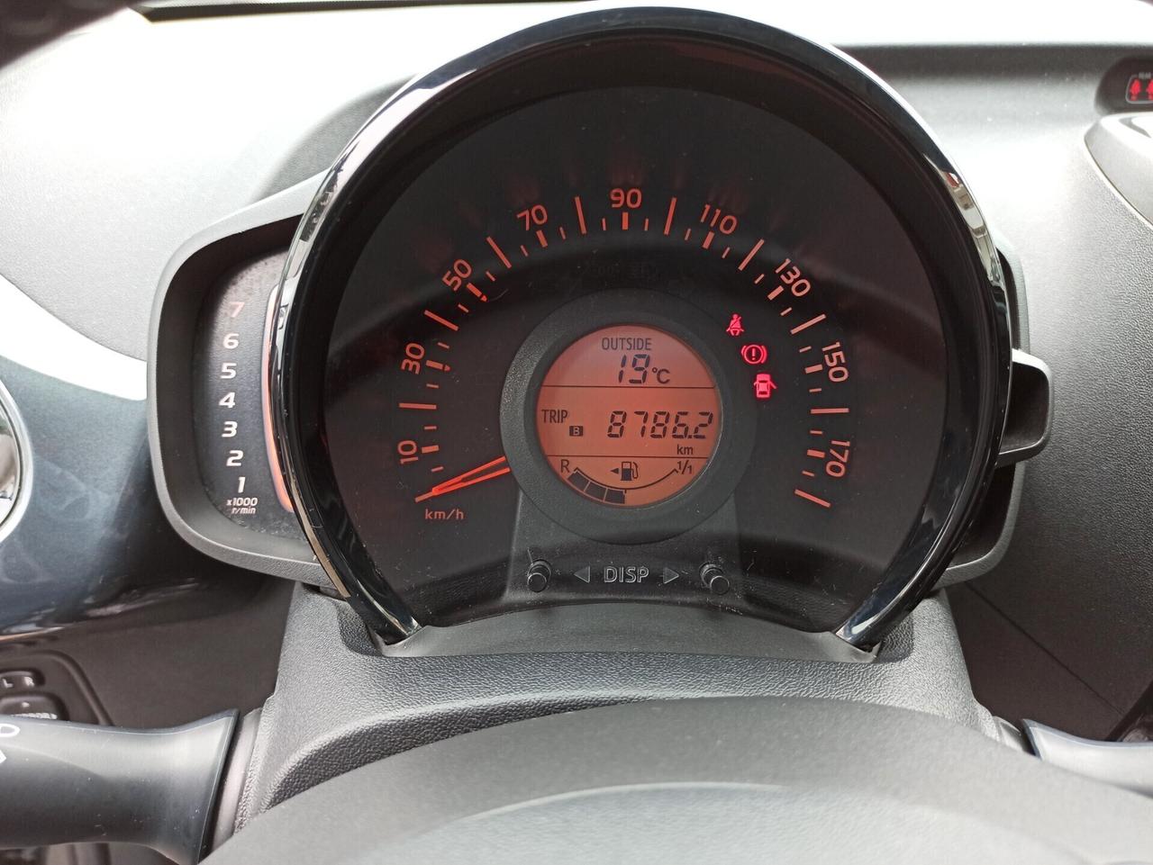 Toyota Aygo 1.0 VVT-i 69 CV 5 porte x-wave