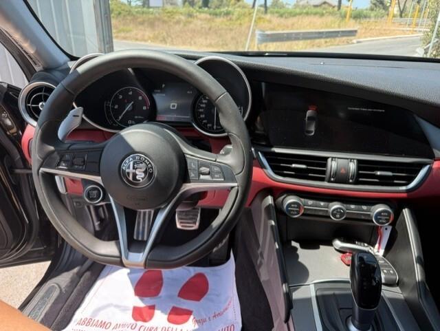 Alfa Romeo Giulia 2.2 Turbodiesel 210 CV AT8 AWD Q4 Veloce