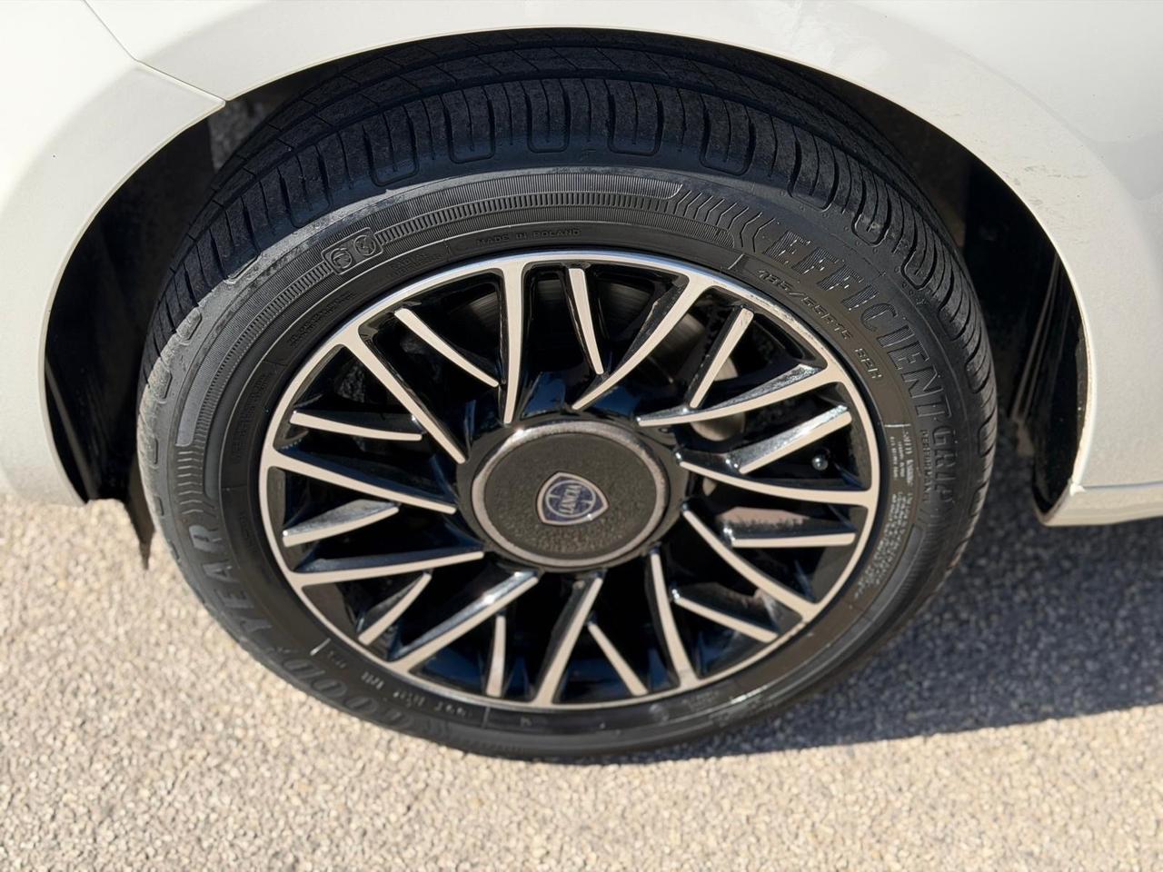 Lancia Ypsilon 1.2 69 CV 5 porte GPL Ecochic