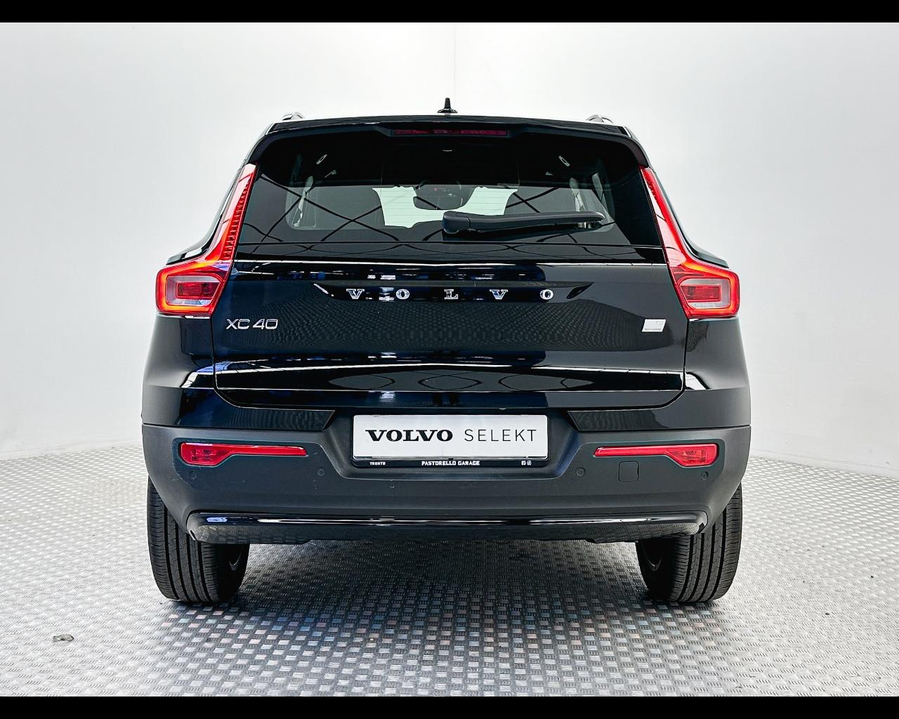 VOLVO XC40 (2017-->) - XC40 T5 Recharge Plug-in Hybrid automatico Plus Dark