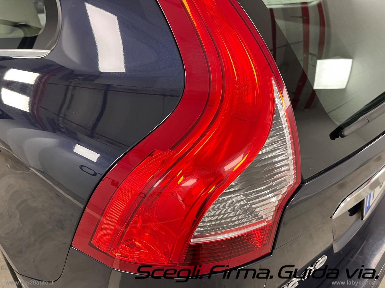VOLVO XC60 D4 Summum|TETTO APRIBILE|PELLE|SEDILI RISC.