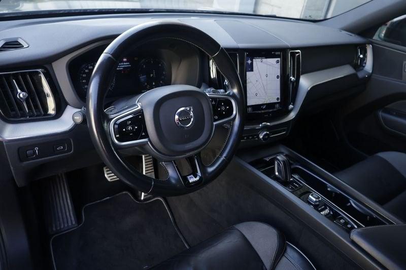 Volvo XC60 B4 Geartronic R-design Tetto Panoramico Unicoproprietario