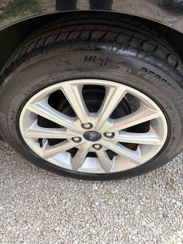 FORD Fiesta 1.0 EcoBoost 100CV 5 porte Powershift Titanium