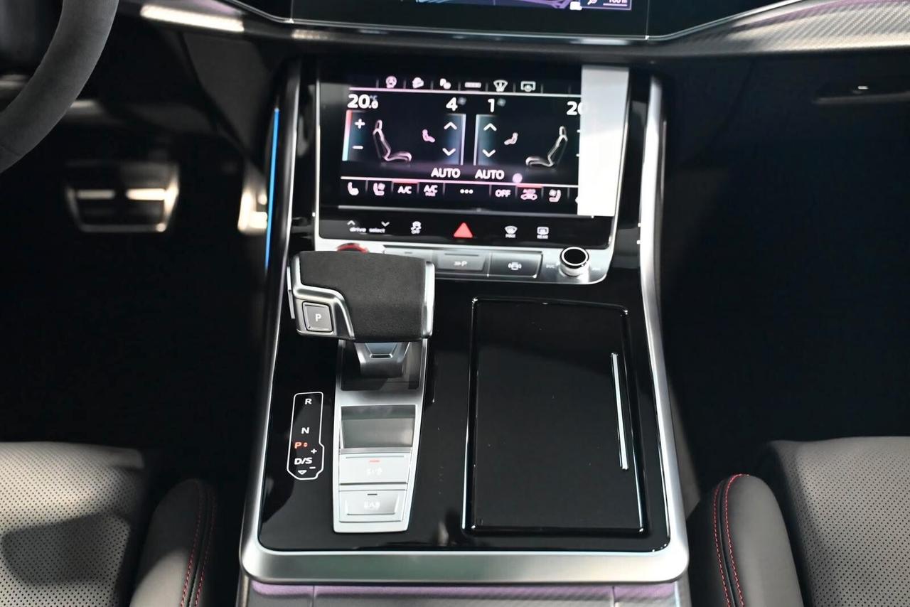 Audi Q8 RS TFSI V8 quattro tiptronic Performance
