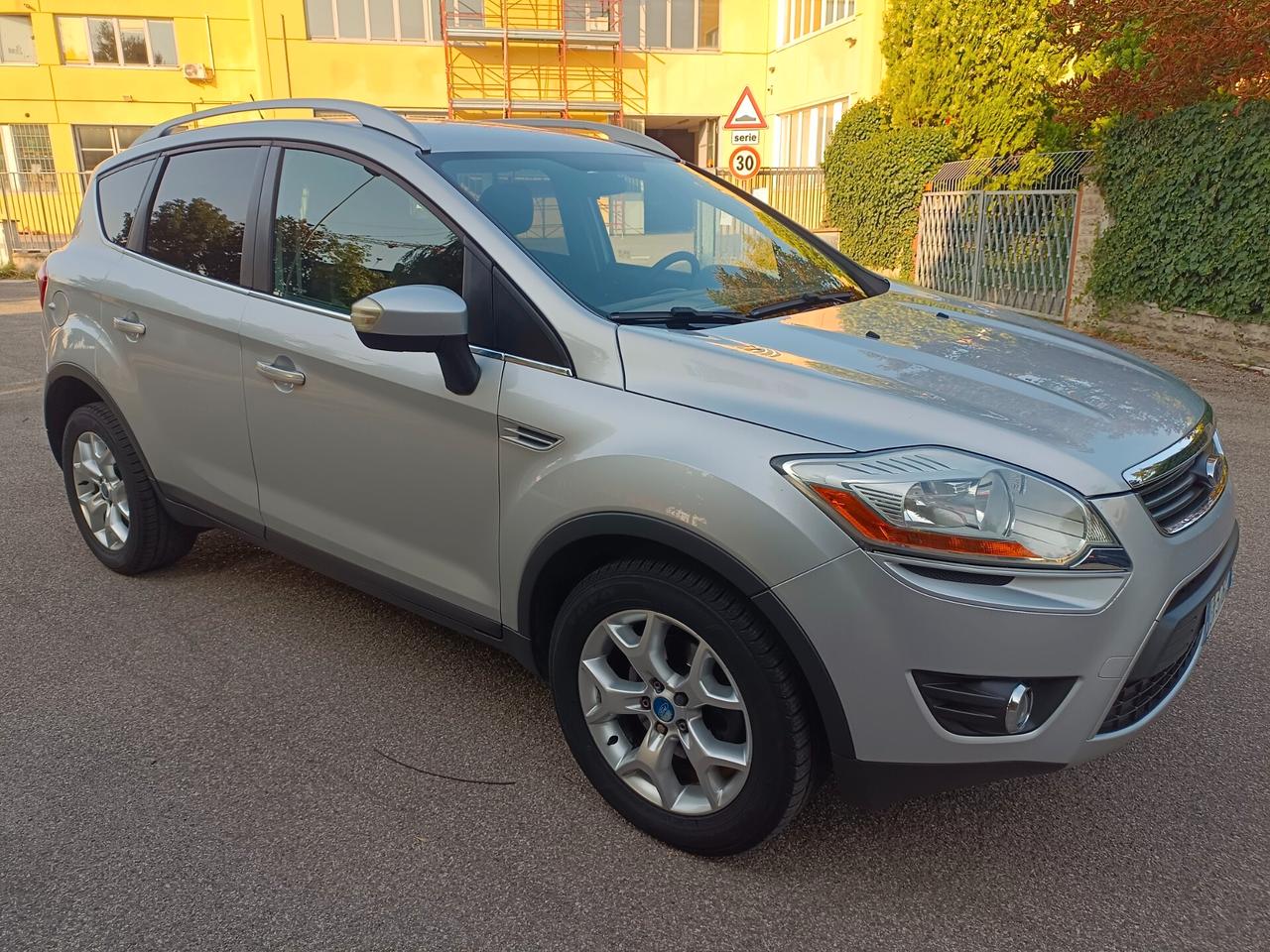 Ford Kuga 2.0 TDCi 2WD Titanium