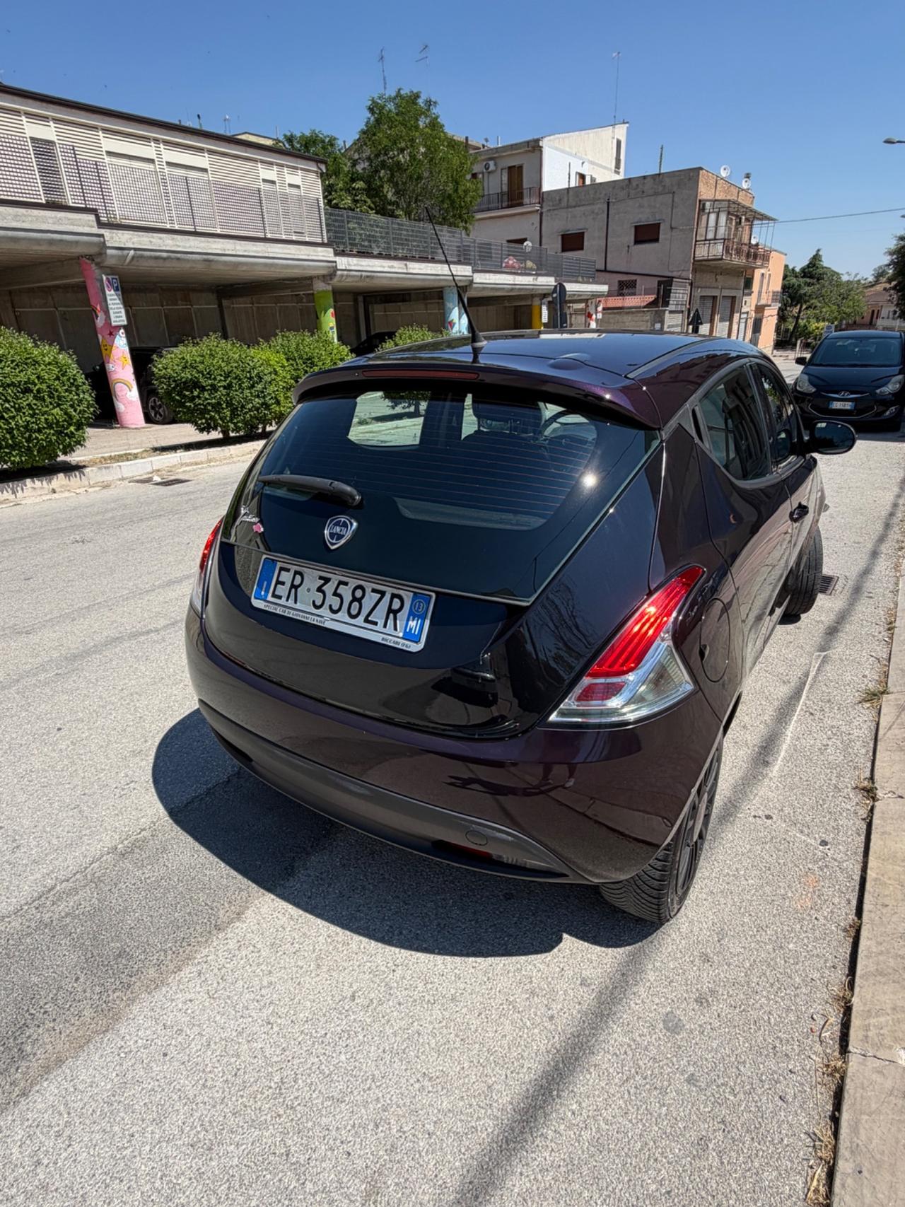Lancia Ypsilon 0.9 TwinAir 85 CV 5 porte S&S Elefantino