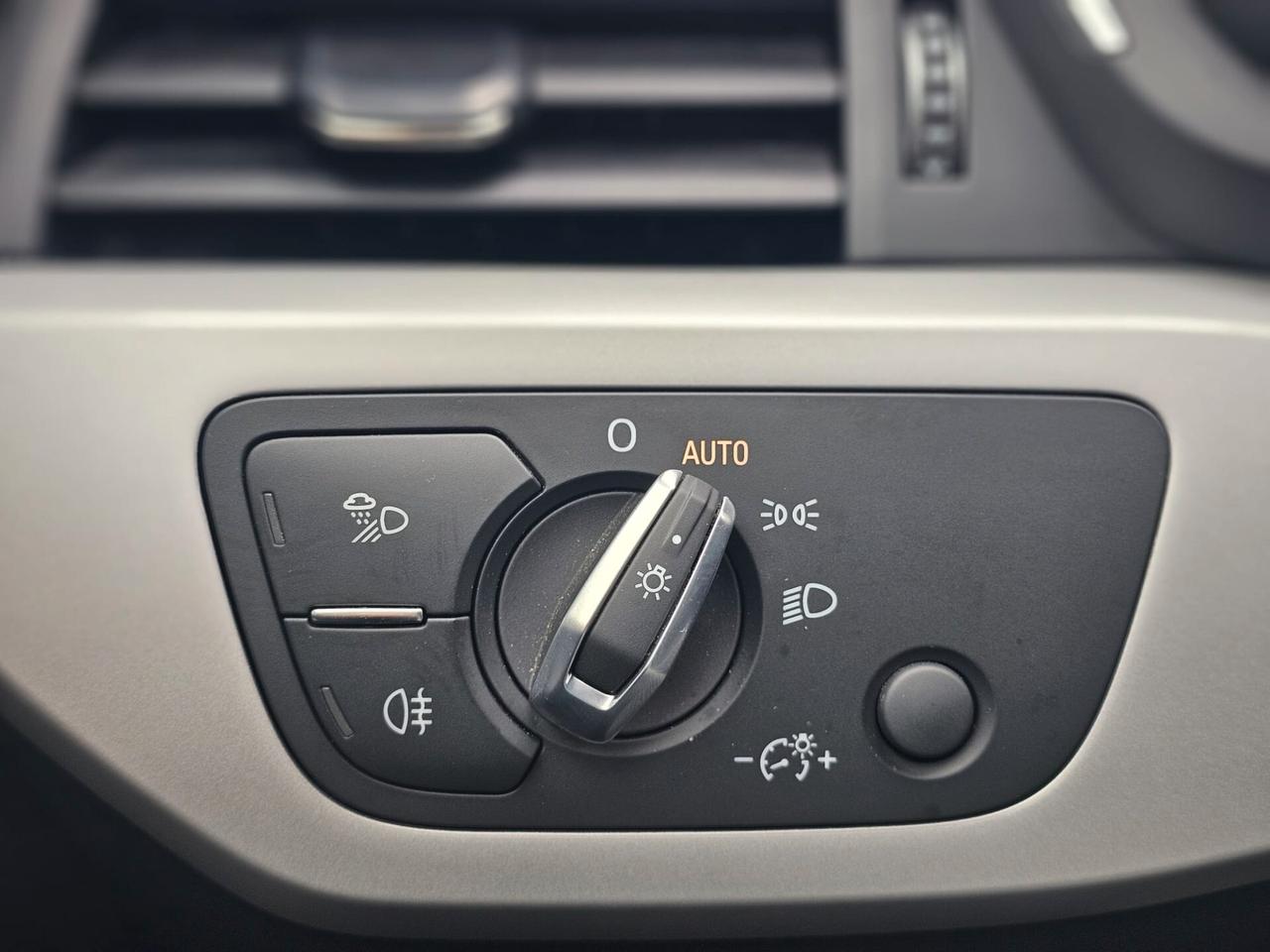 Audi A4 Avant 35 TDI/163 CV S tronic