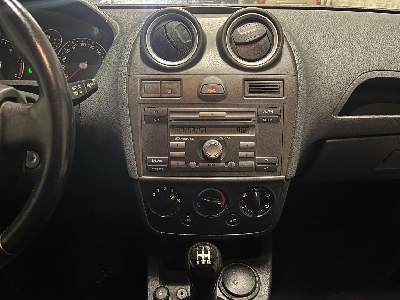 Ford Fiesta 1.4 TDCi 3p. Ghia 111000 km