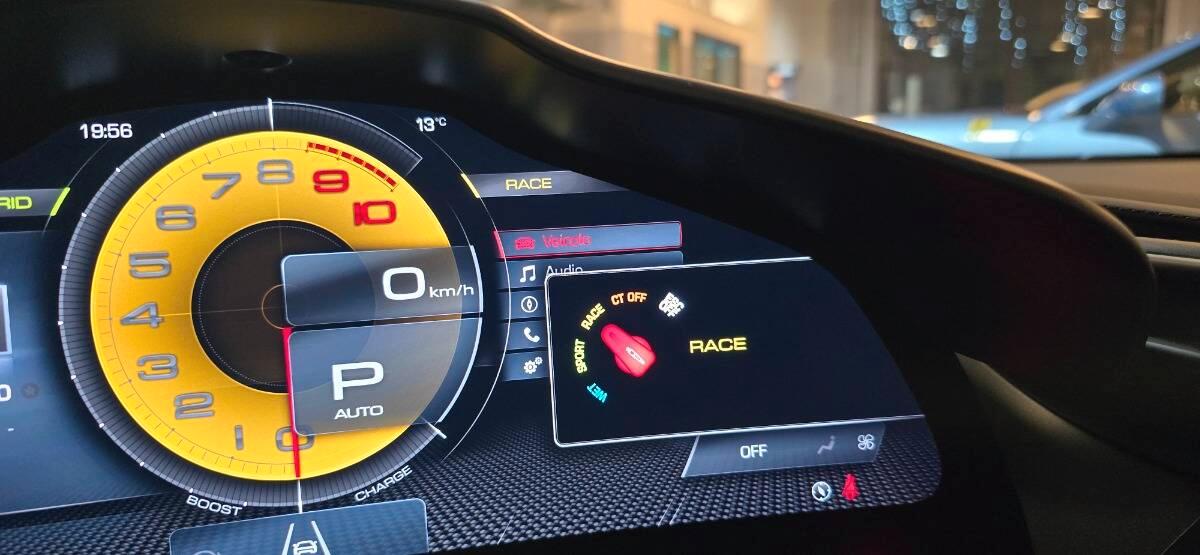 Ferrari 296 GTS *NUOVA - DEMO EXTRACAMPIONARIO *