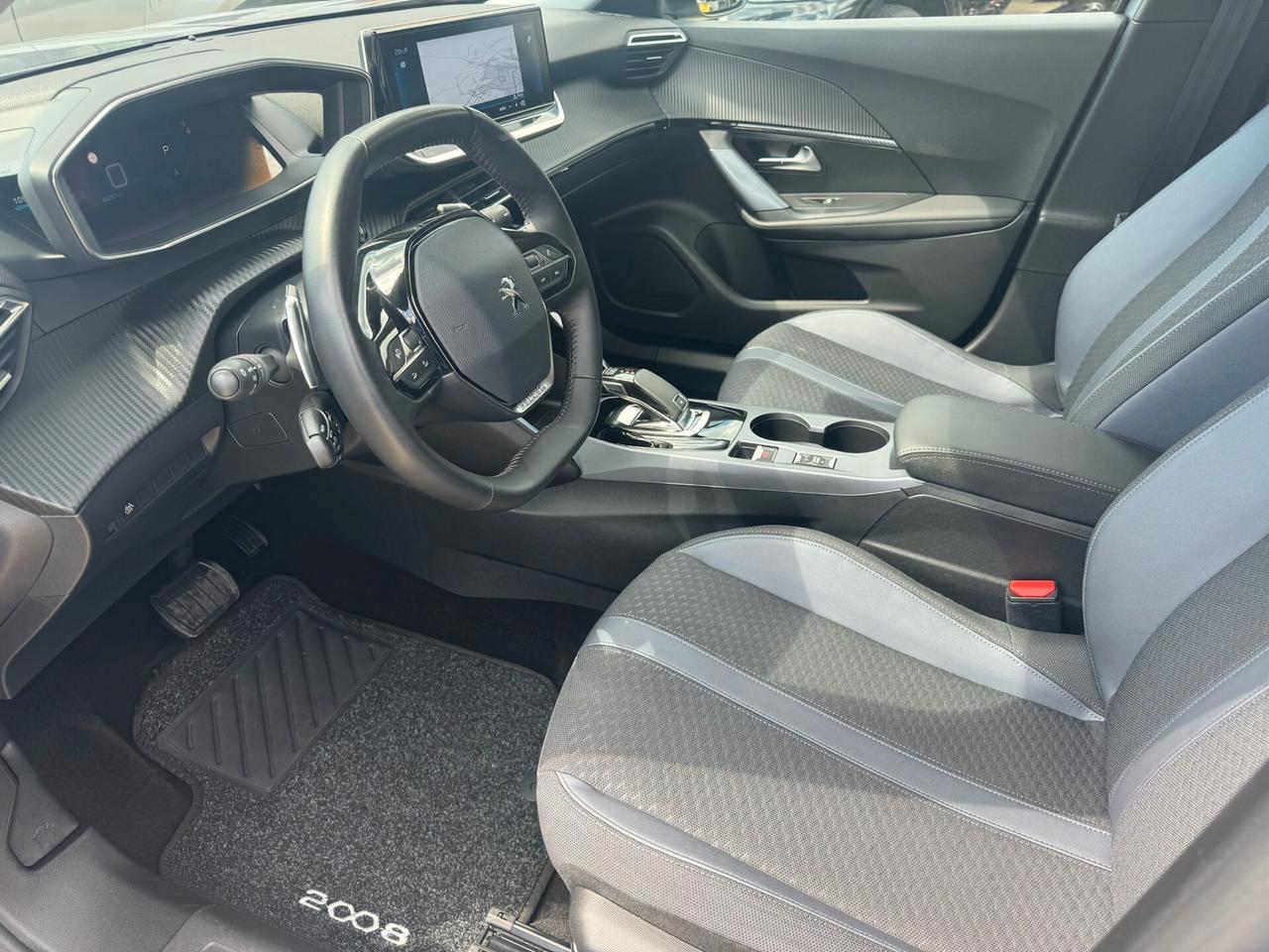 Peugeot 2008 PureTech 130 S&S EAT8 Allure