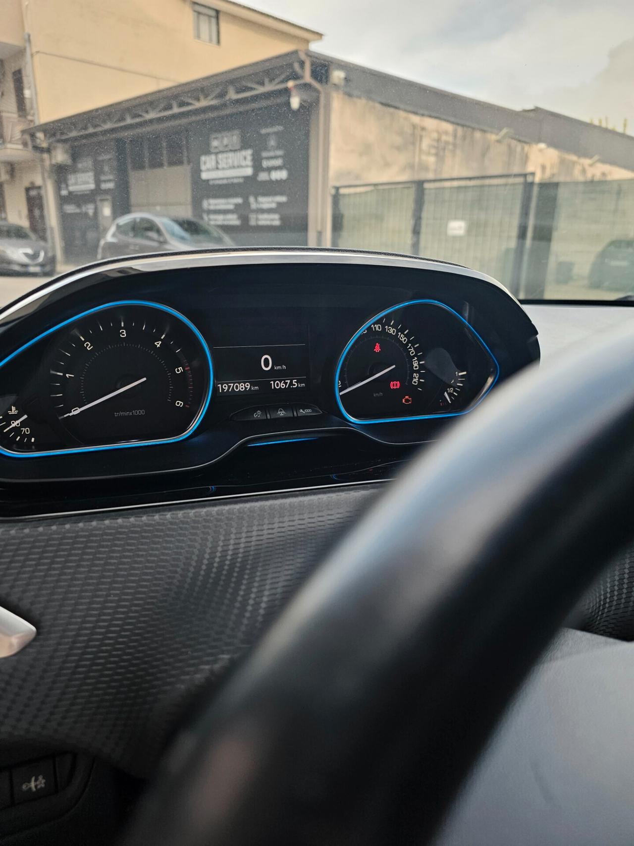 Peugeot 2008 1.6 e-HDi 92 CV Stop&Start Allure