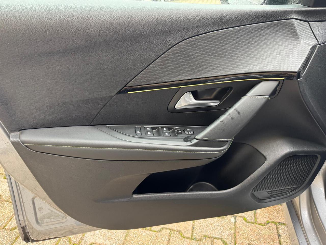 Peugeot 208 PureTech 130 Stop&Start EAT8 5 porte GT Line