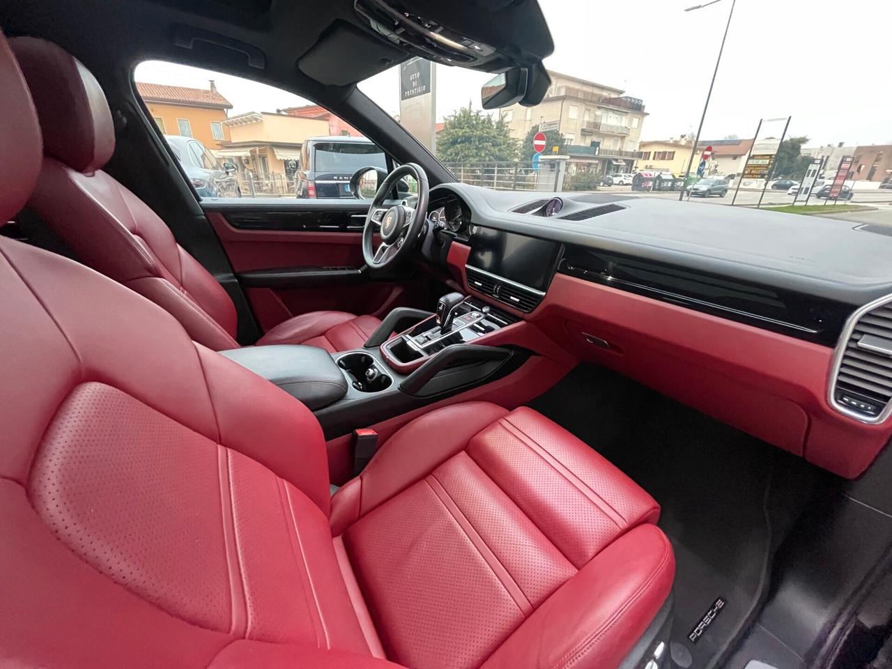 Porsche Cayenne 3.0 V6 E-Hybrid