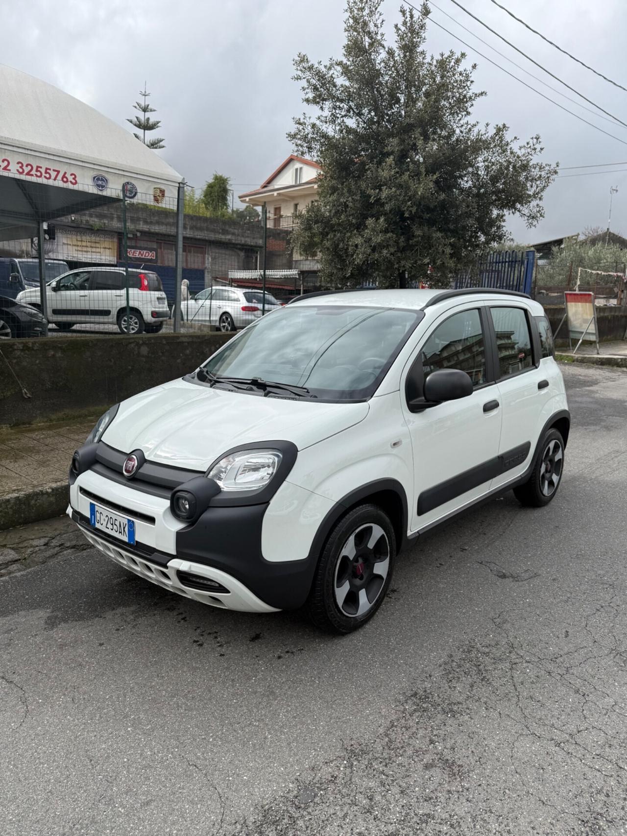 Fiat Panda 1.0 FireFly S&S Hybrid City Cross