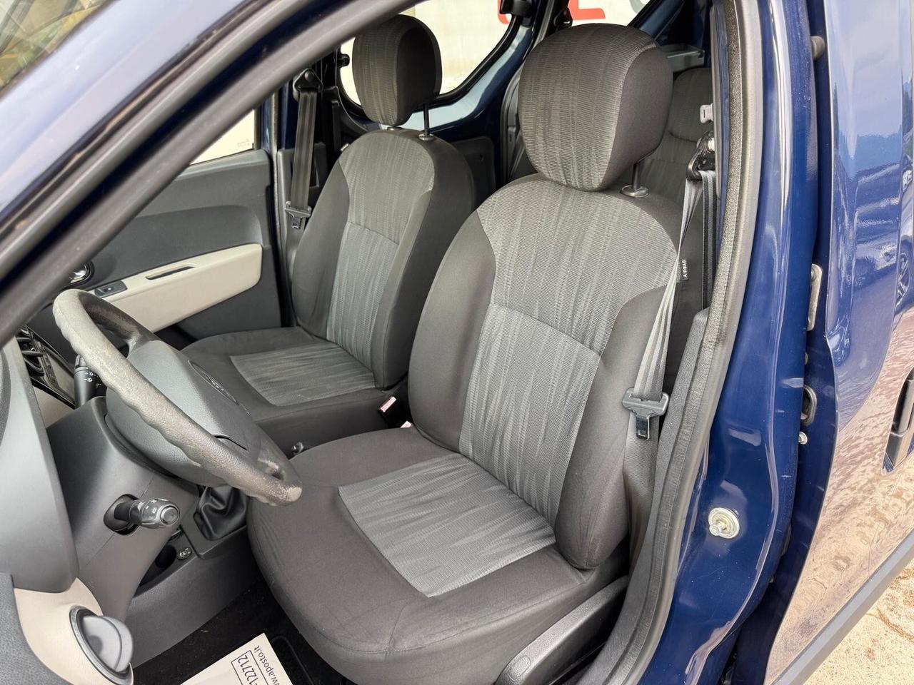 Dacia Dokker 1.6 8V 100CV Start&Stop GPL Lauréate
