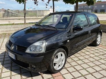 Renault Clio 1.2 16V cat 3 porte Luxe Privilège