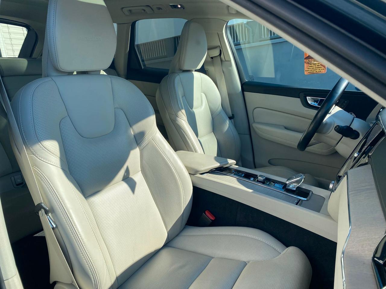 Volvo XC 60 XC60 B4 (d) AWD Geartronic Inscription